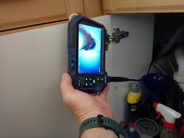 Leckortung in Innenräumen mit professioneller Messtechnik